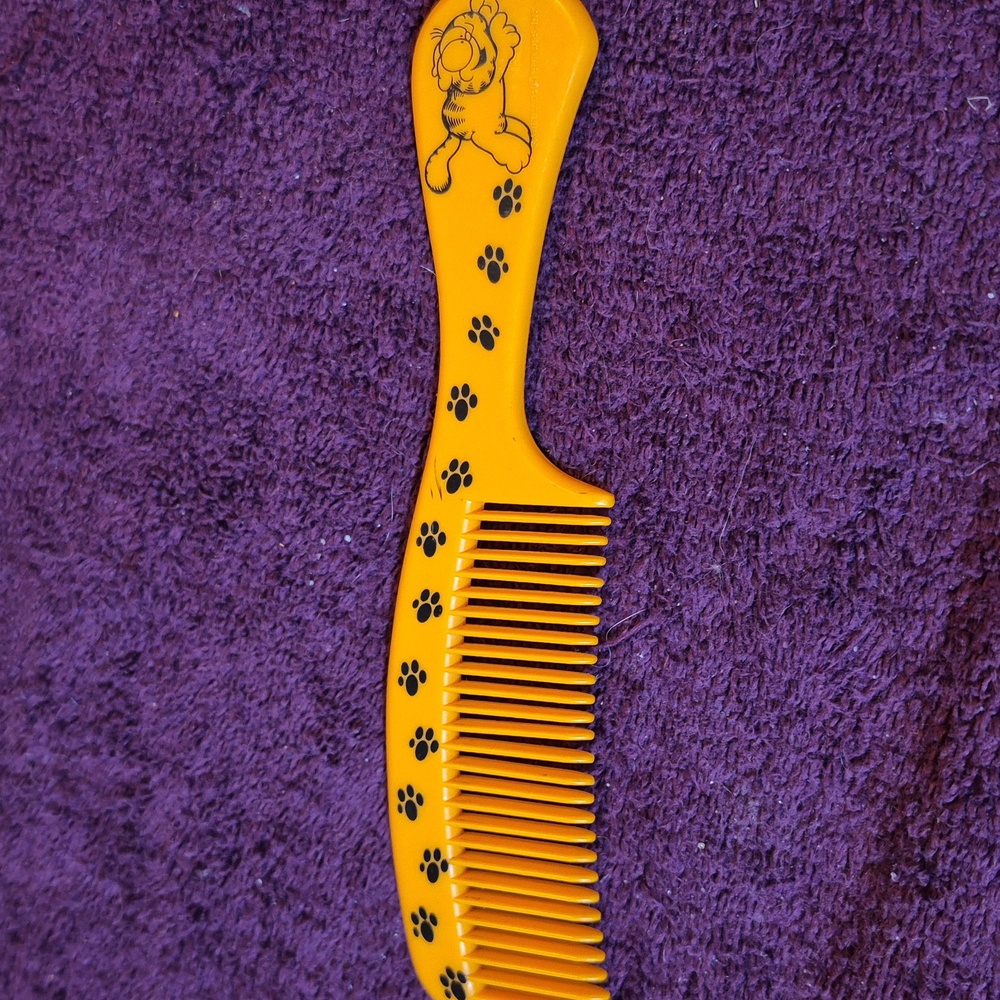 Orange Garfield Kids Comb and Brush Set 1978 Collectors Item - Picture 6 of 9